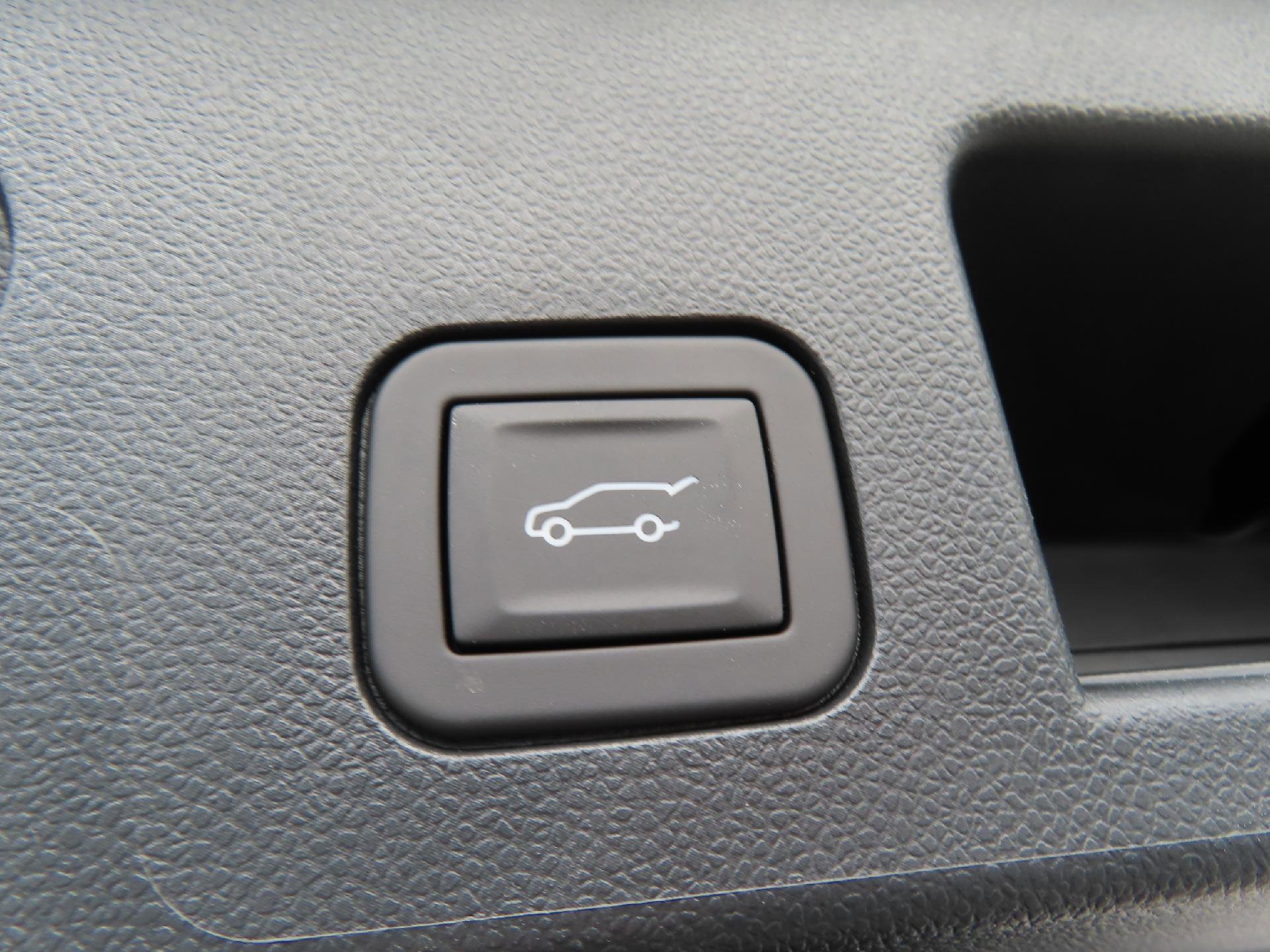 New 2025 Chevrolet Equinox LT w/ Convenience Package II image 37