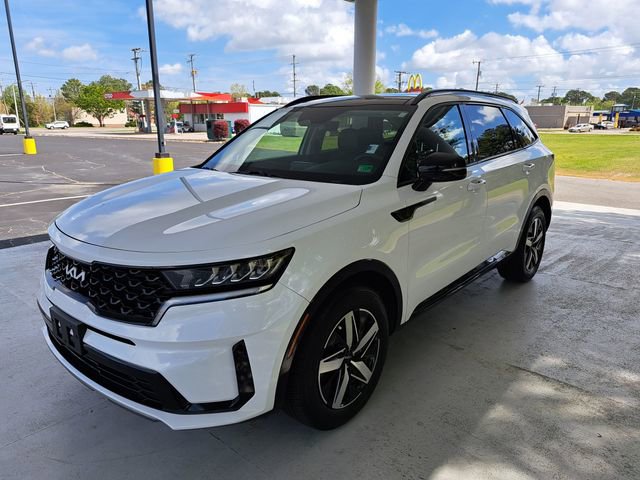Used 2023 Kia Sorento S w/ Panoramic Sunroof Package image 3