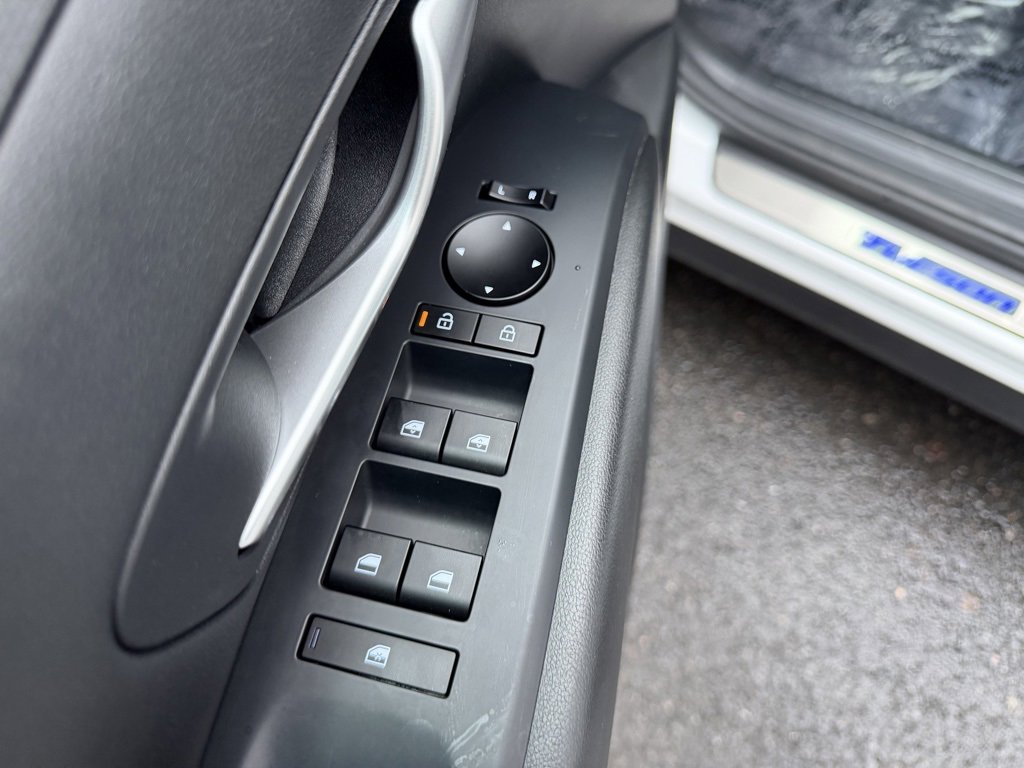 Certified 2025 Hyundai Tucson SEL image 12