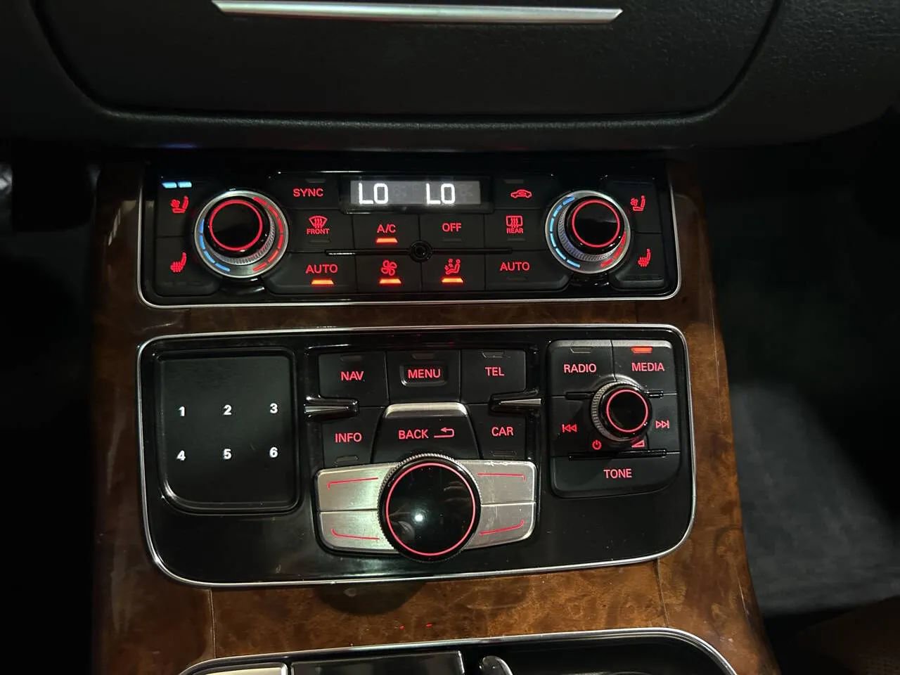 Used 2011 Audi A8 4.2 image 23