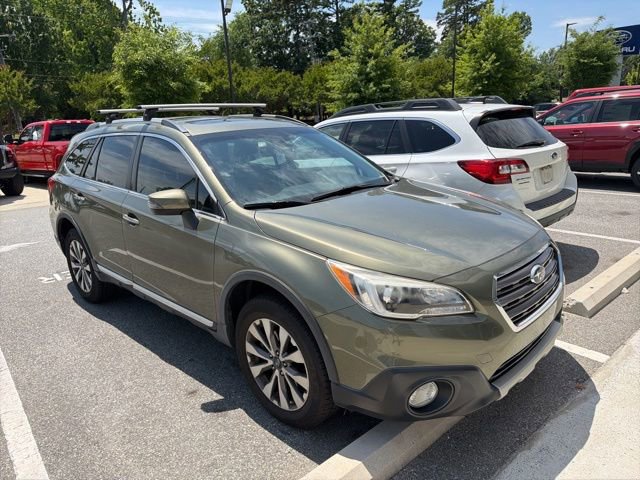 Used 2017 Subaru Outback 3.6R Touring AWD/4WD image 2