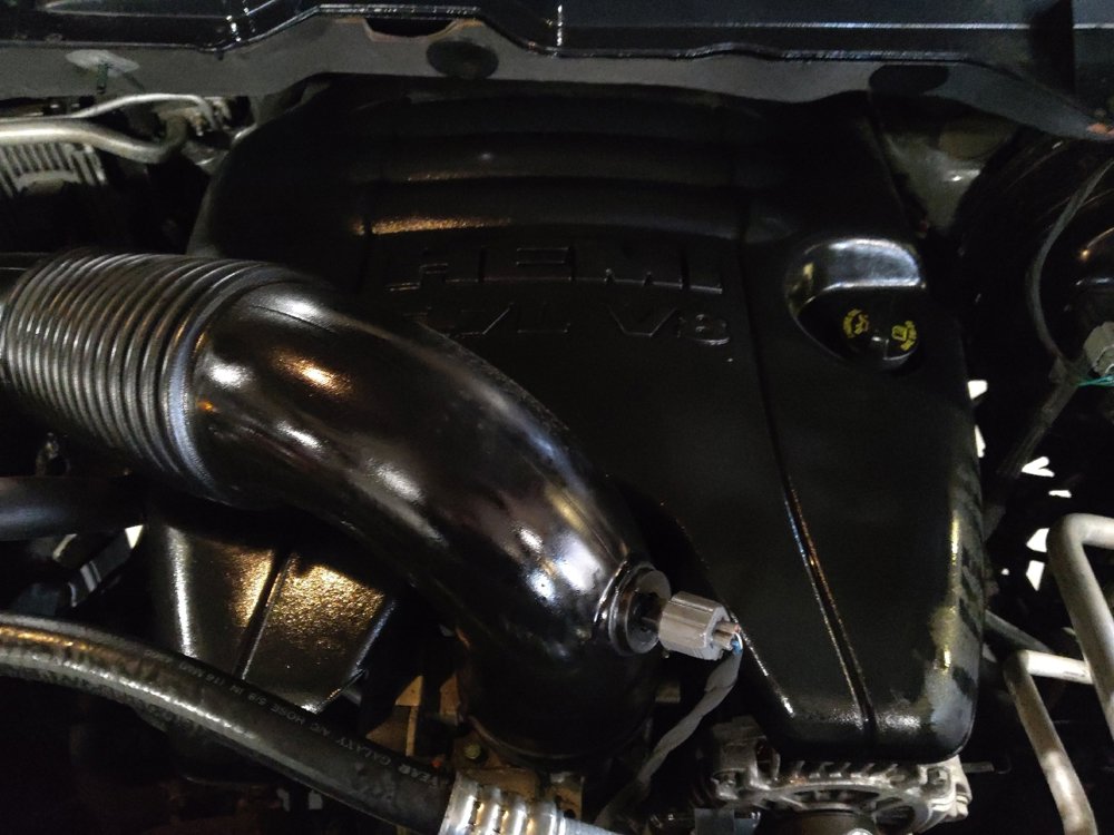 Used 2015 RAM 1500 Sport w/ Remote Start & Security Group image 30