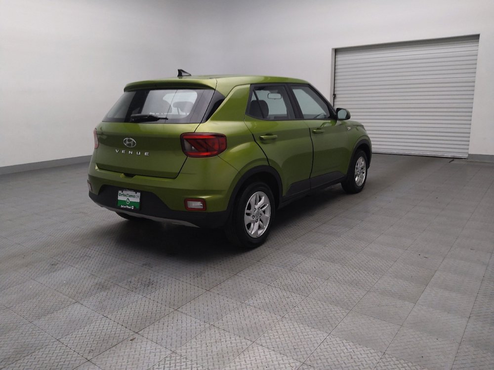 Used 2022 Hyundai Venue SE image 9