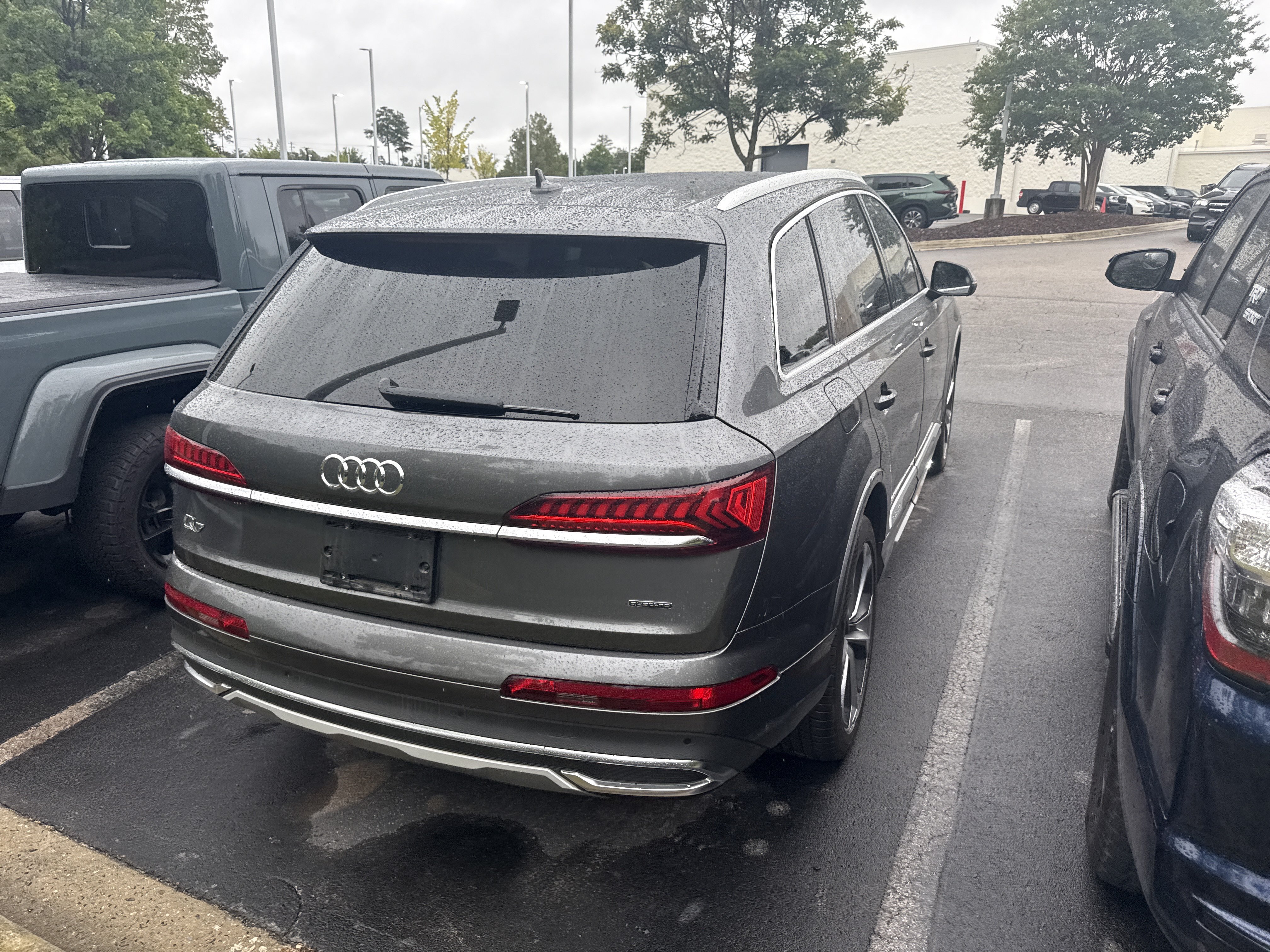 Used 2022 Audi Q7 3.0T Premium Plus w/ Premium Plus Package AWD/4WD image 42