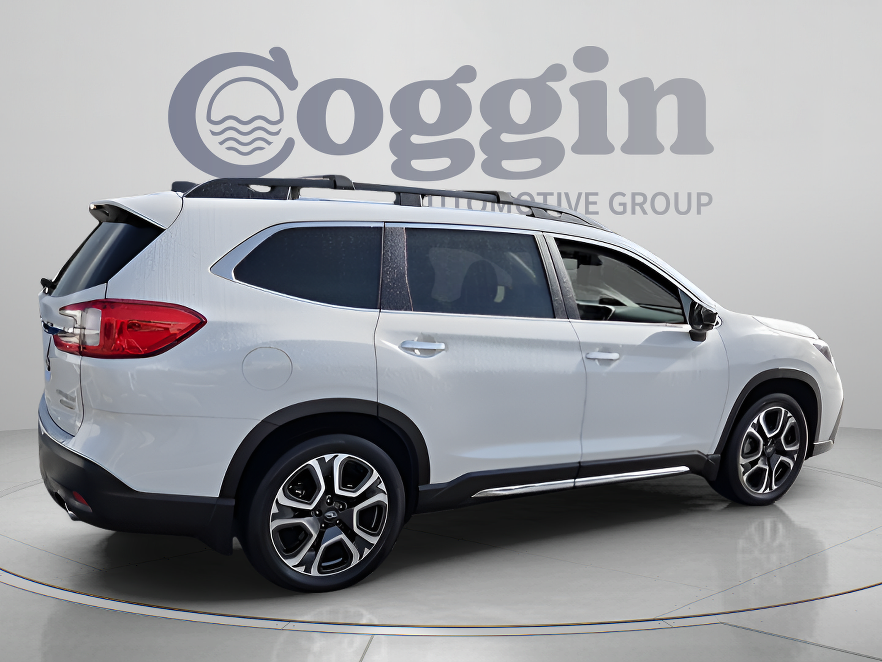 Used 2024 Subaru Ascent Touring w/ Popular Package #2 AWD/4WD image 5