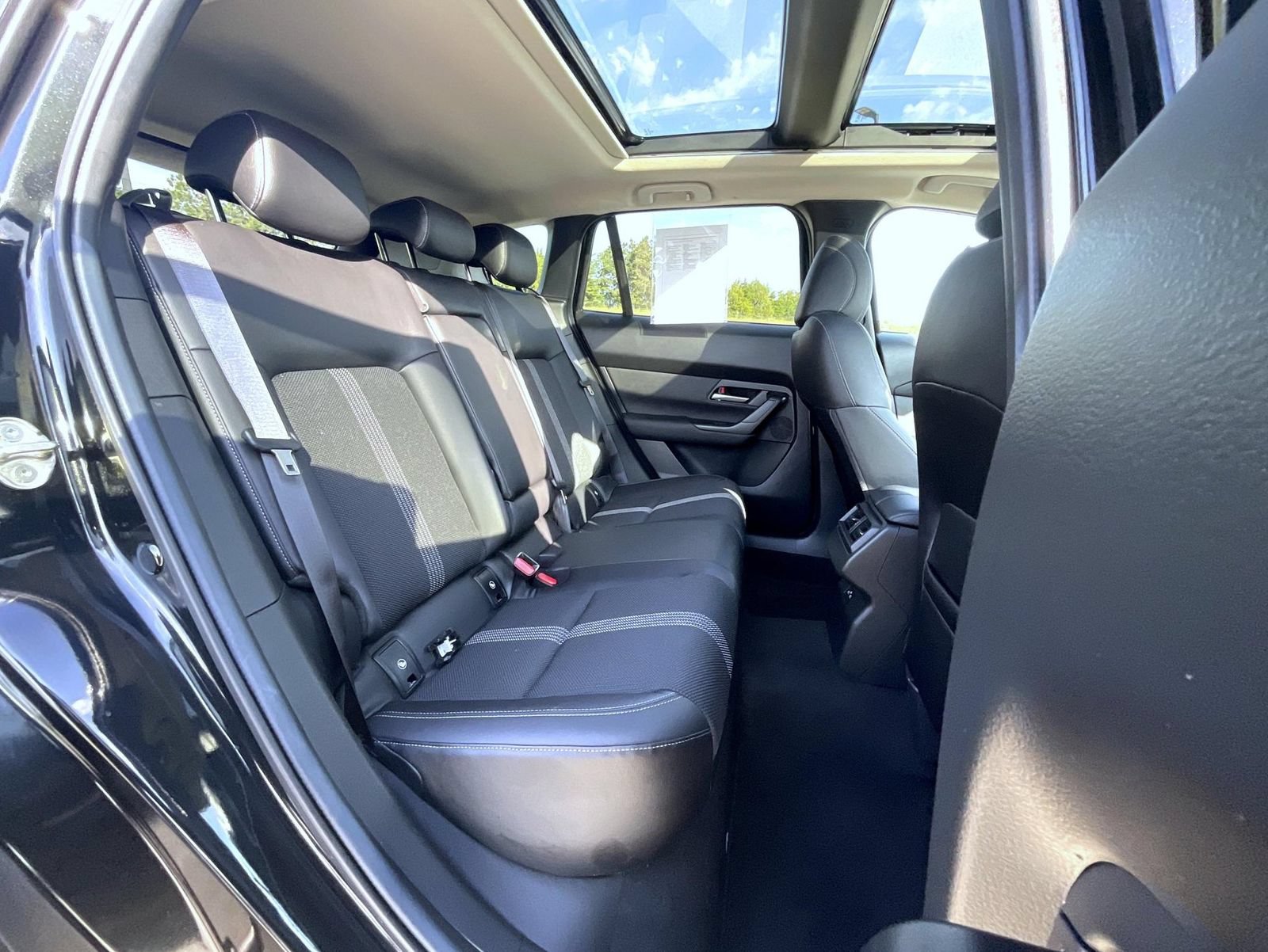 Certified 2025 MAZDA CX-50 AWD 2.5 S w/ Premium Package image 20
