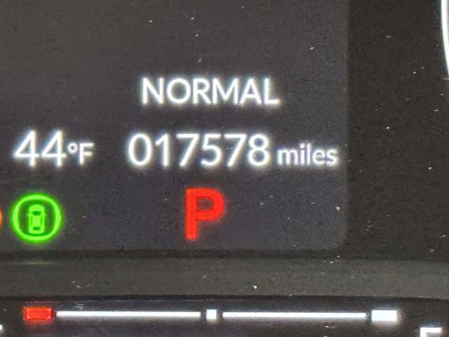 Used 2023 Honda Civic Sport image 2