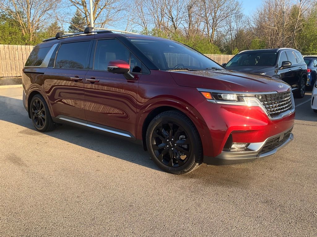 Used 2023 Kia Carnival SX Prestige image 10