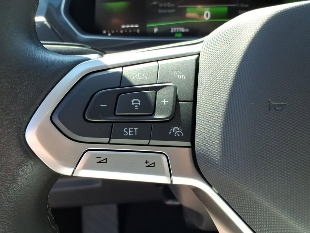 Used 2024 Volkswagen Tiguan Wolfsburg Edition image 20