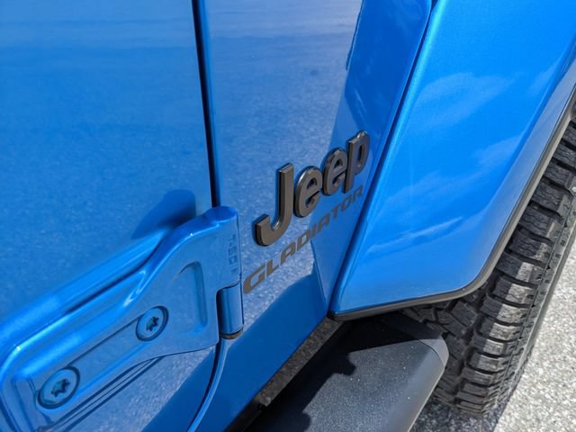 Used 2021 Jeep Gladiator Sport AWD/4WD image 13