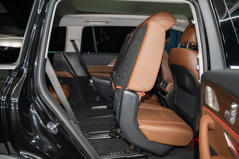Certified 2026 Mercedes-Benz GLS 450 4MATIC image 19