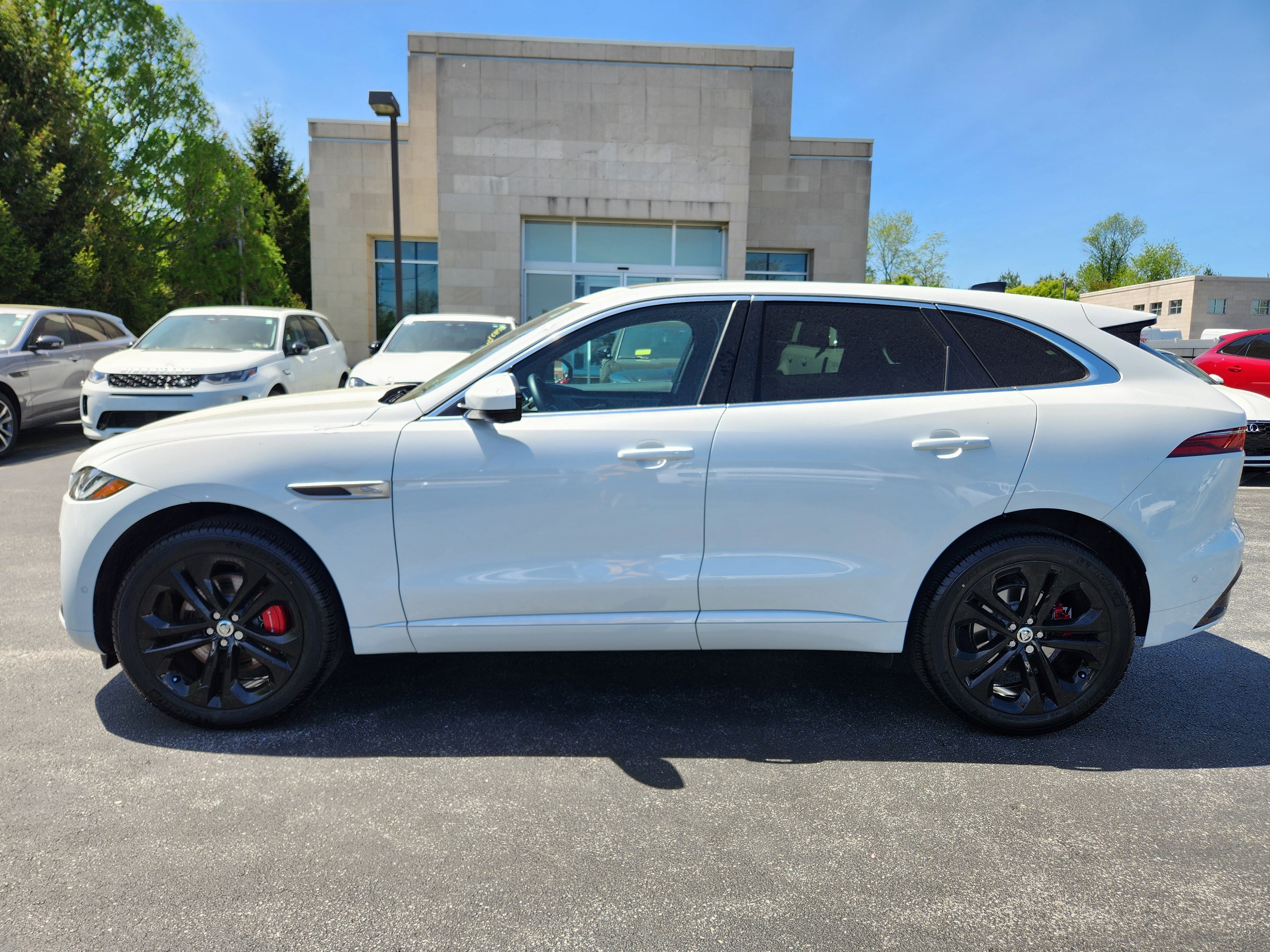 Certified 2024 Jaguar F-PACE R-Dynamic S AWD/4WD image 5