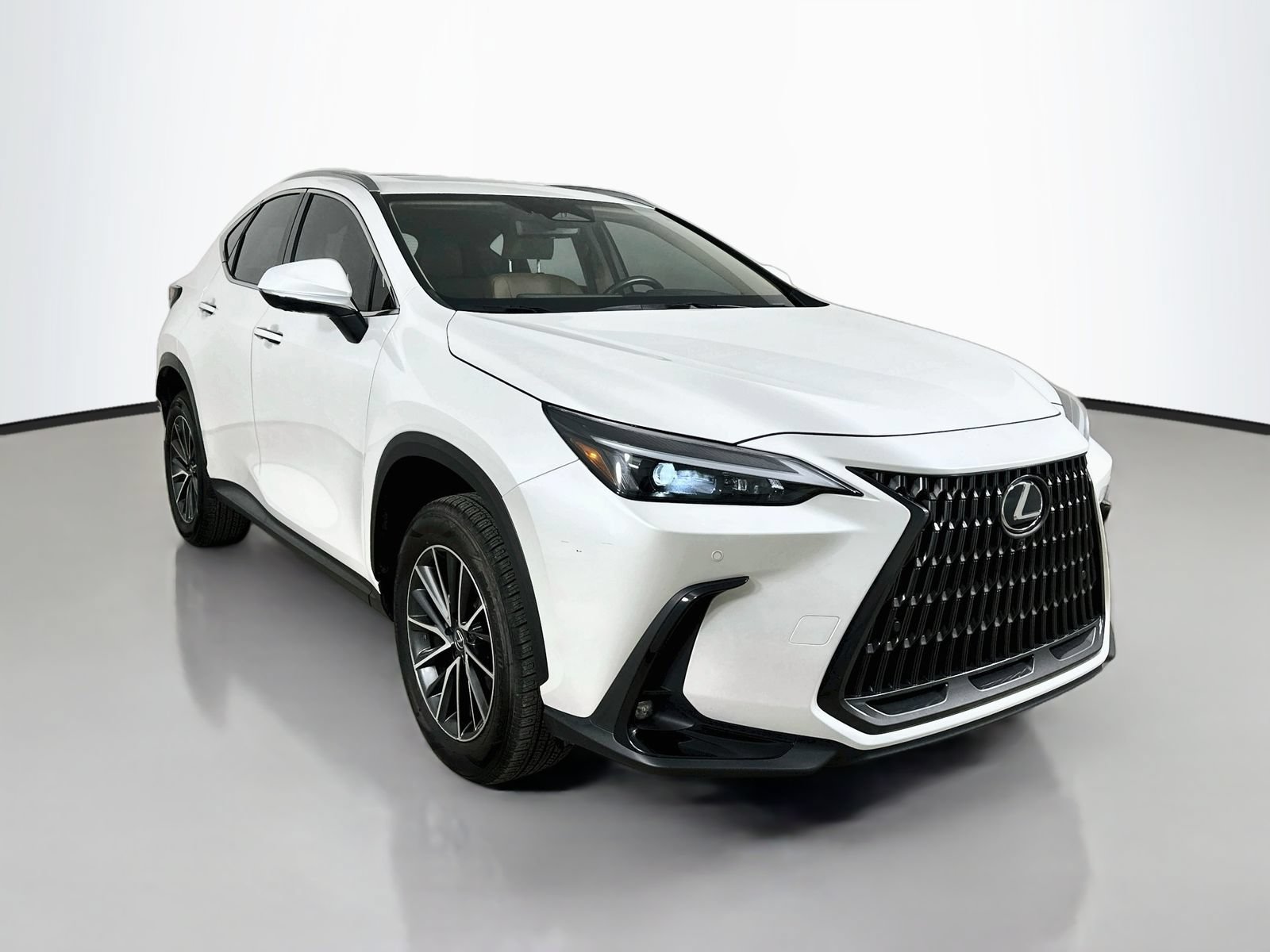 Used 2024 Lexus NX 350 AWD w/ Vision Package image 3