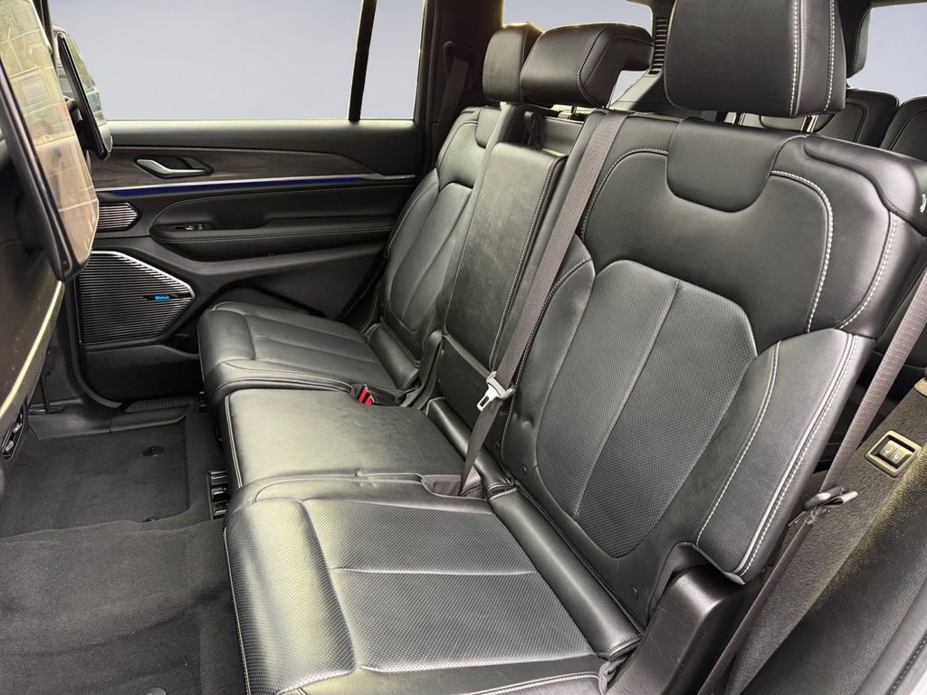 Certified 2024 Jeep Grand Cherokee L Overland w/ Rear Seat Video Group I image 20
