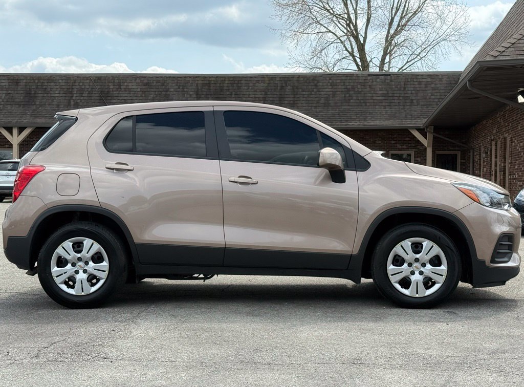 Used 2018 Chevrolet Trax LS FWD image 6