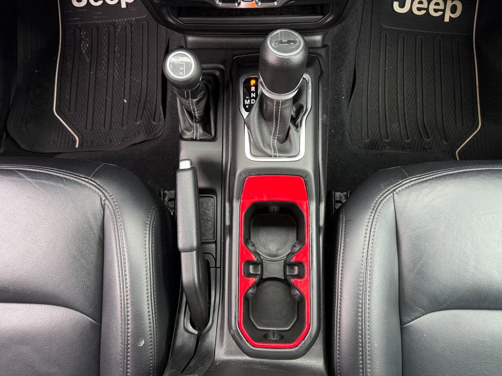 Used 2019 Jeep Wrangler Unlimited Sahara w/ Cold Weather Group image 34