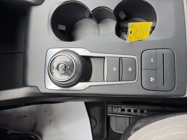 Used 2022 Ford Escape SE w/ Cold Weather Package FWD image 16