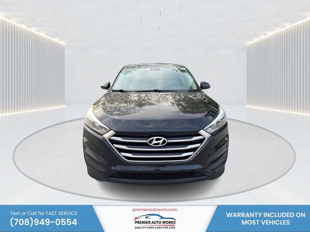 Used 2018 Hyundai Tucson SE w/ Cargo Package FWD image 2