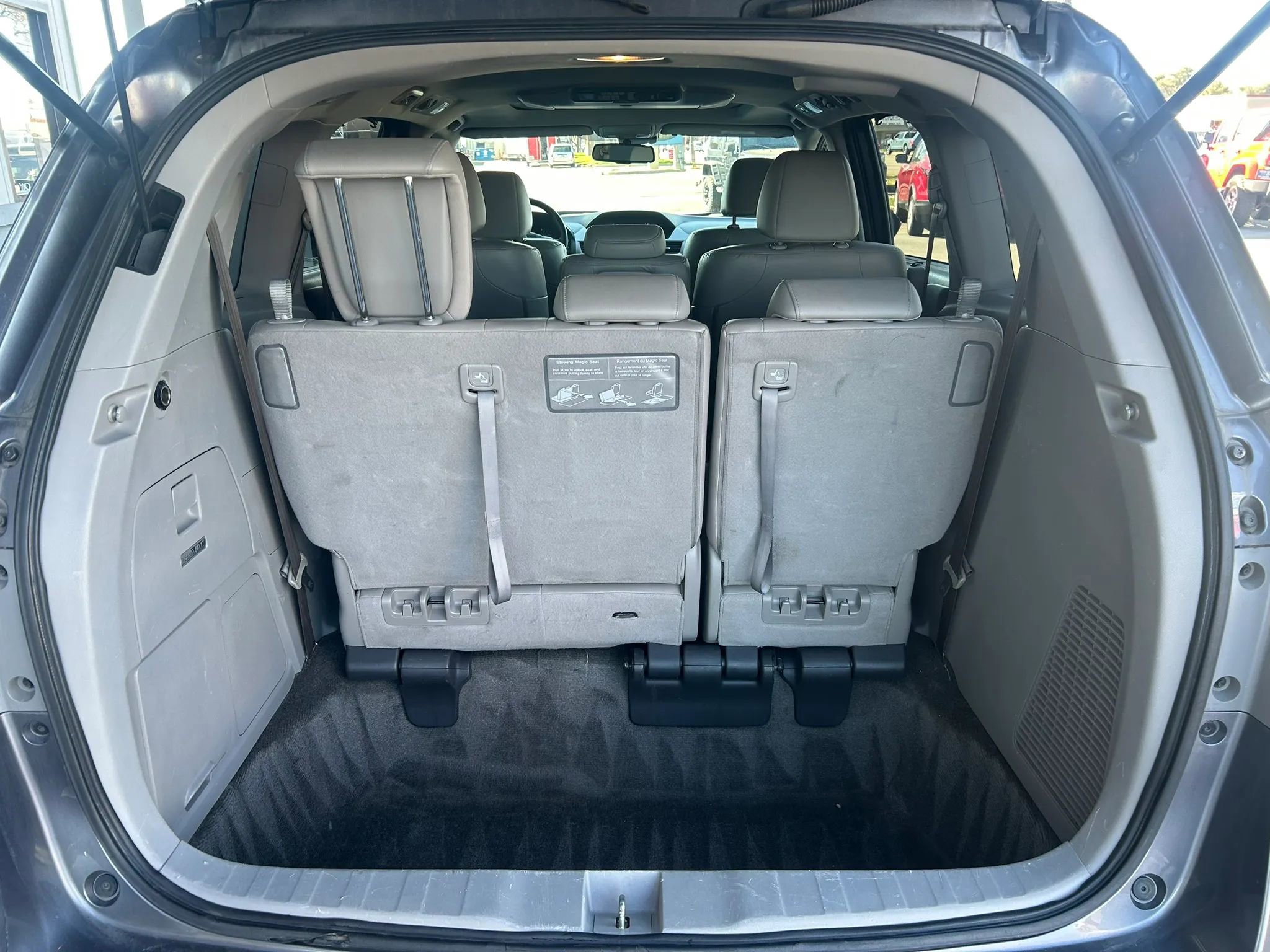 Used 2014 Honda Odyssey Touring image 24