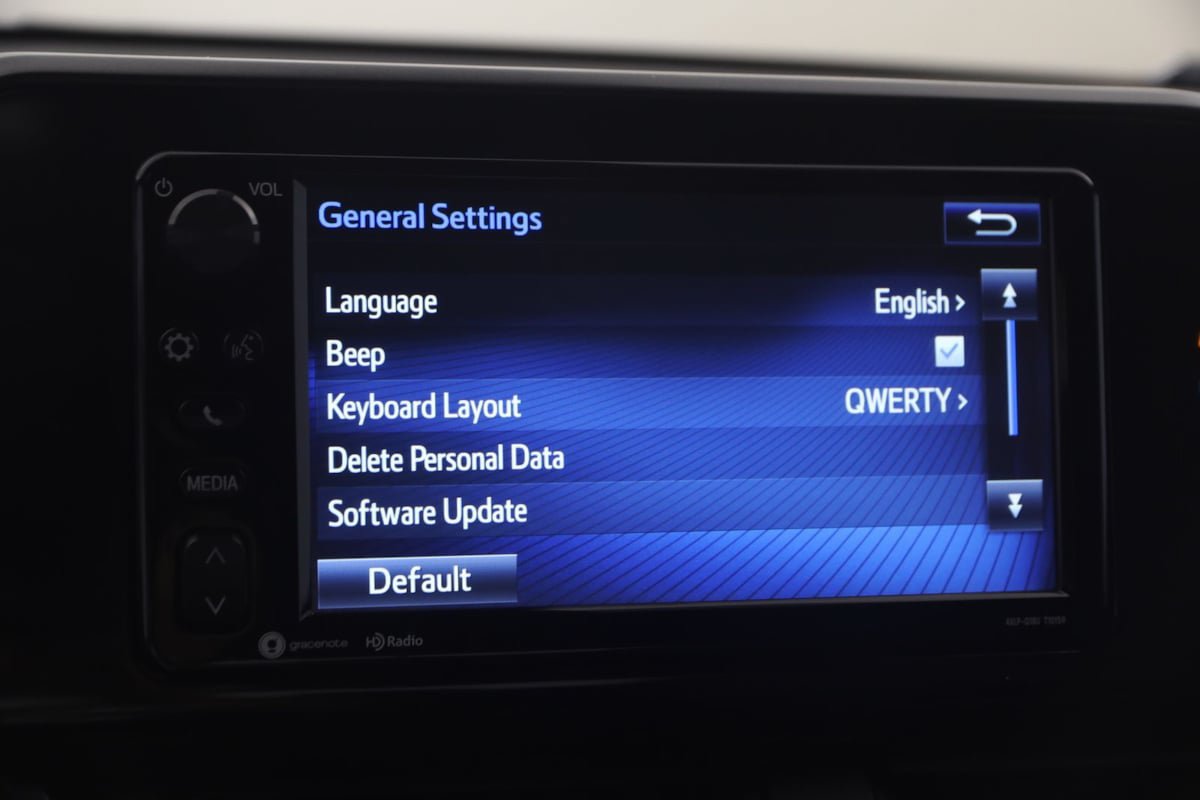 Used 2018 Toyota C-HR XLE FWD image 30