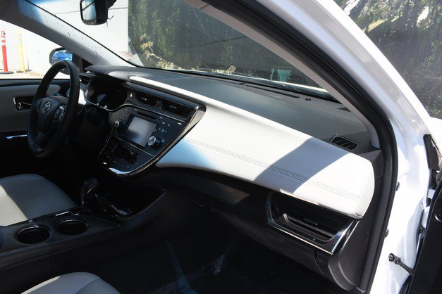Used 2016 Toyota Avalon XLE Plus FWD image 25
