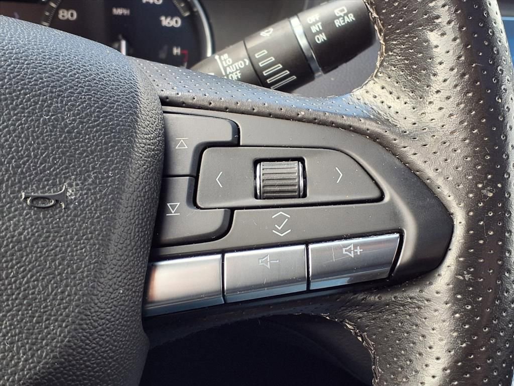 Used 2023 Cadillac XT4 Sport w/ Cold Weather Package image 28