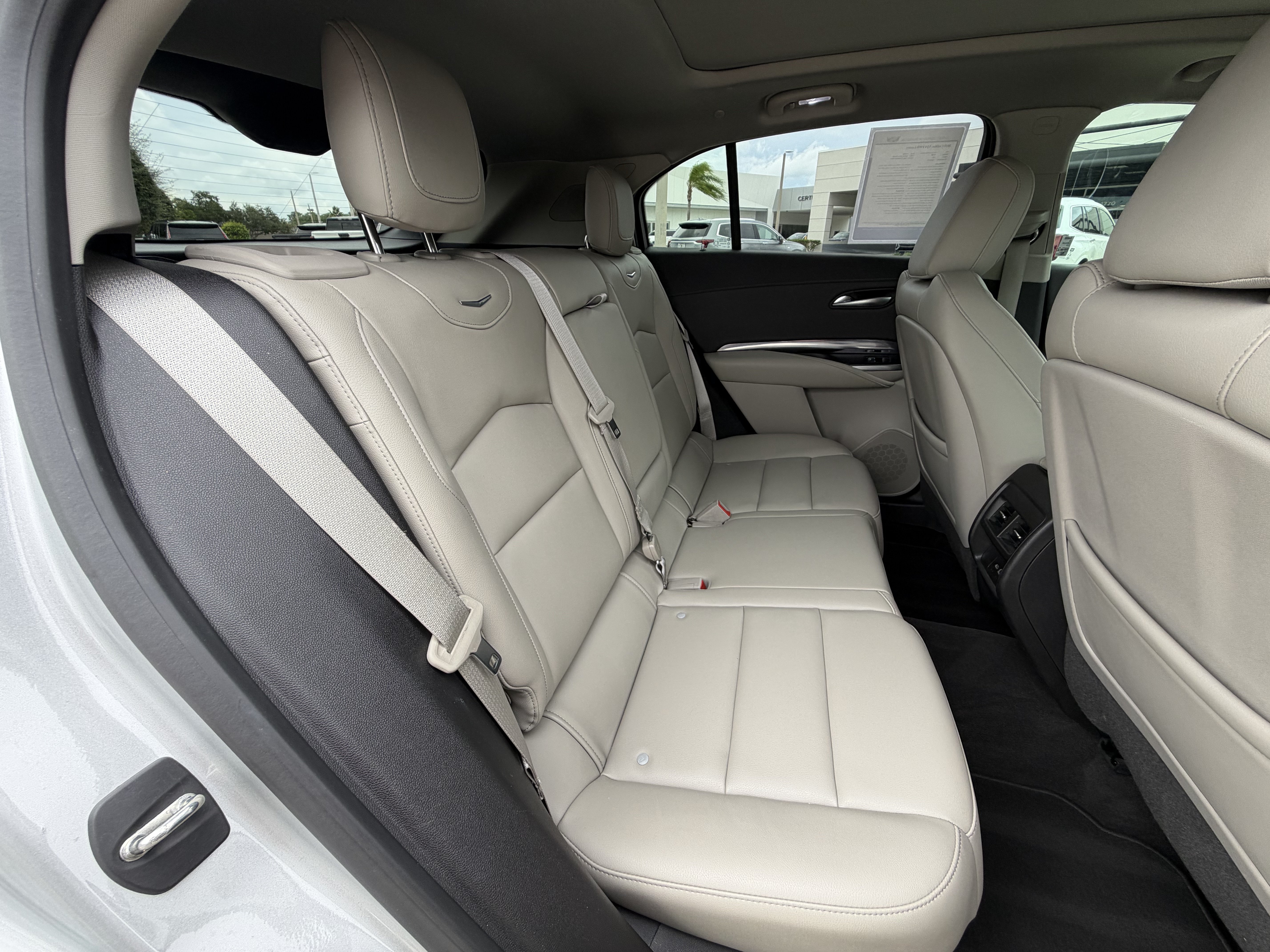Used 2019 Cadillac XT4 Luxury FWD image 18