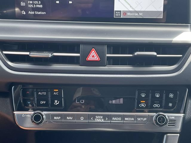 Certified 2024 Kia Seltos EX FWD image 27