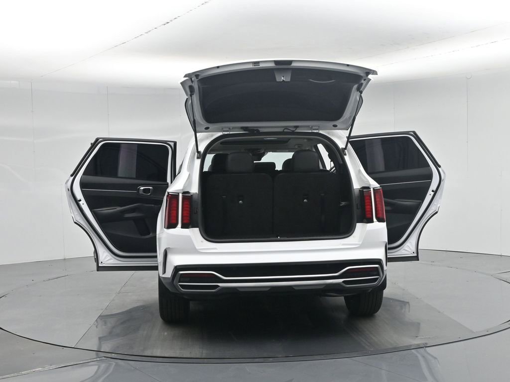 Used 2023 Kia Sorento S w/ Panoramic Sunroof Package image 40