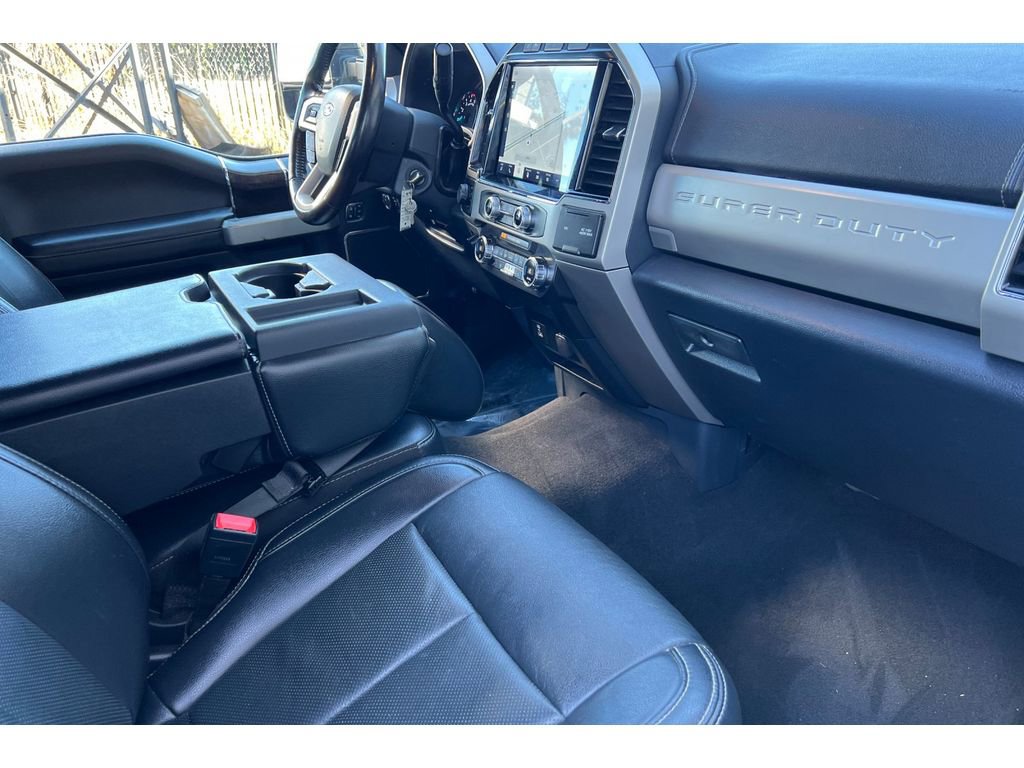 Used 2022 Ford F350 Lariat w/ Camper Package image 17