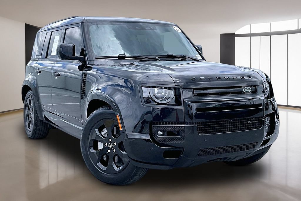 Certified 2023 Land Rover Defender 110 X-Dynamic SE AWD/4WD image 3