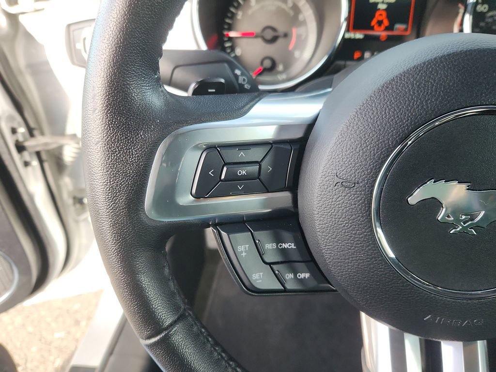 Used 2017 Ford Mustang Premium image 20