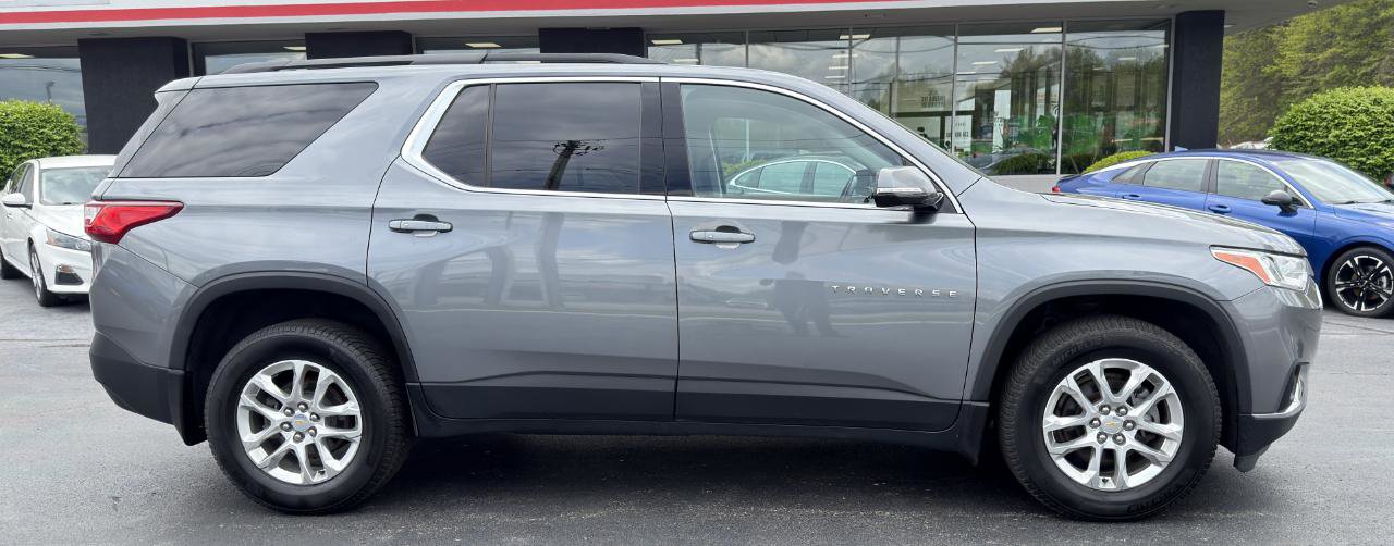 Used 2019 Chevrolet Traverse LT w/ LPO, Floor Liner Package AWD/4WD image 10