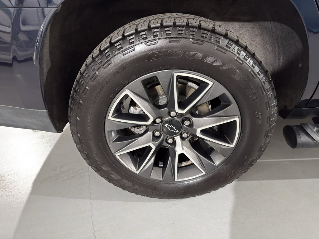 Used 2021 Chevrolet Tahoe Z71 image 11