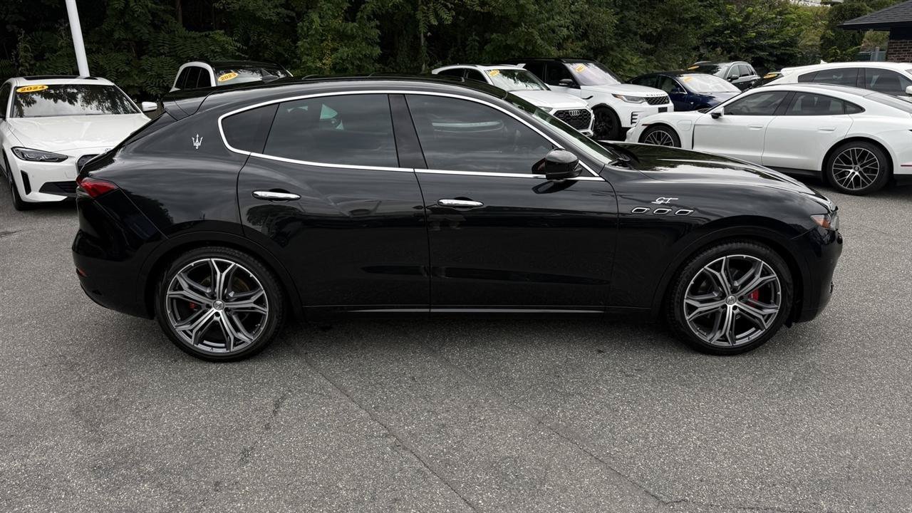 Used 2023 Maserati Levante GT AWD/4WD image 20