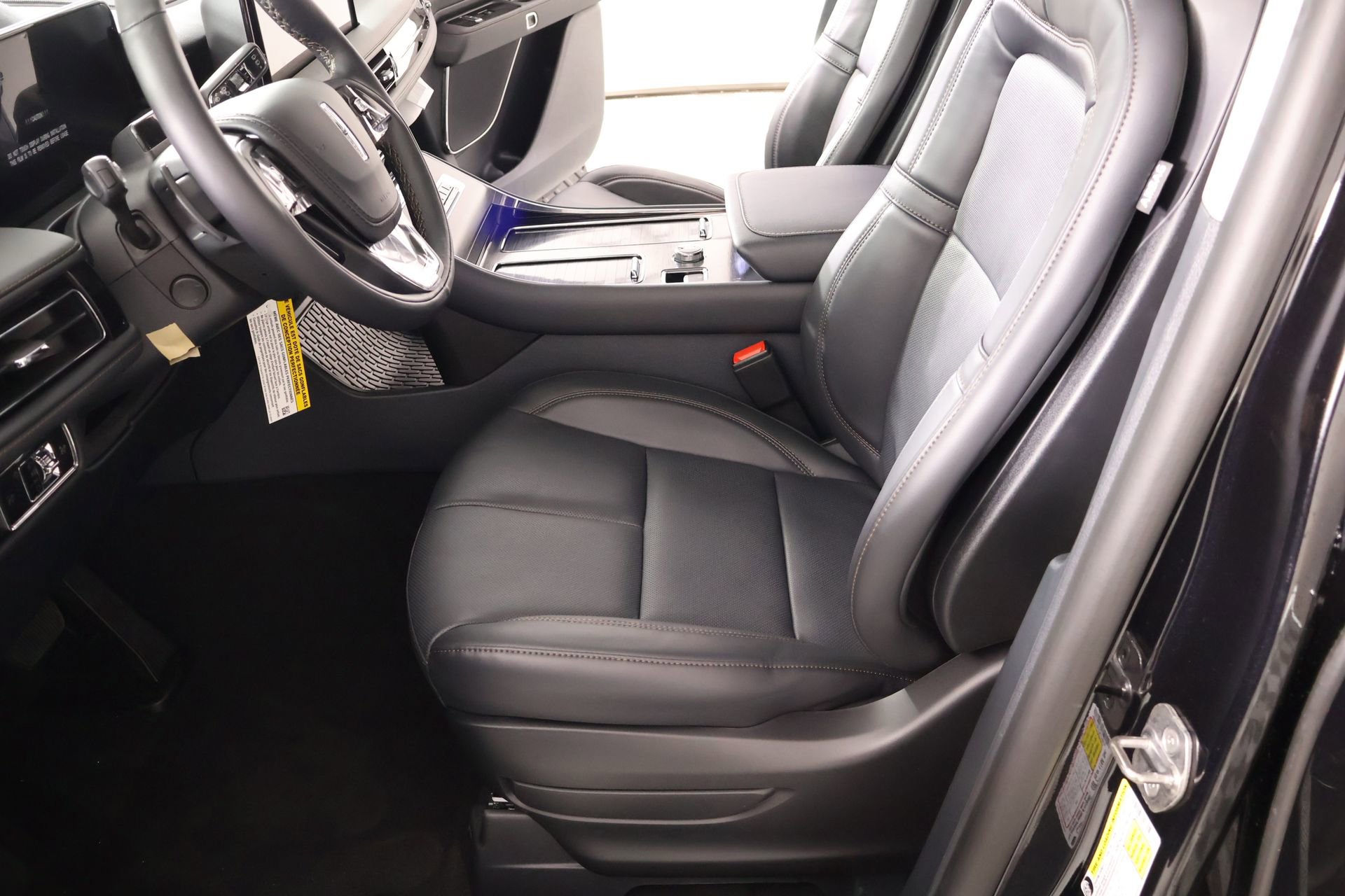New 2026 Lincoln Aviator Reserve AWD/4WD image 11