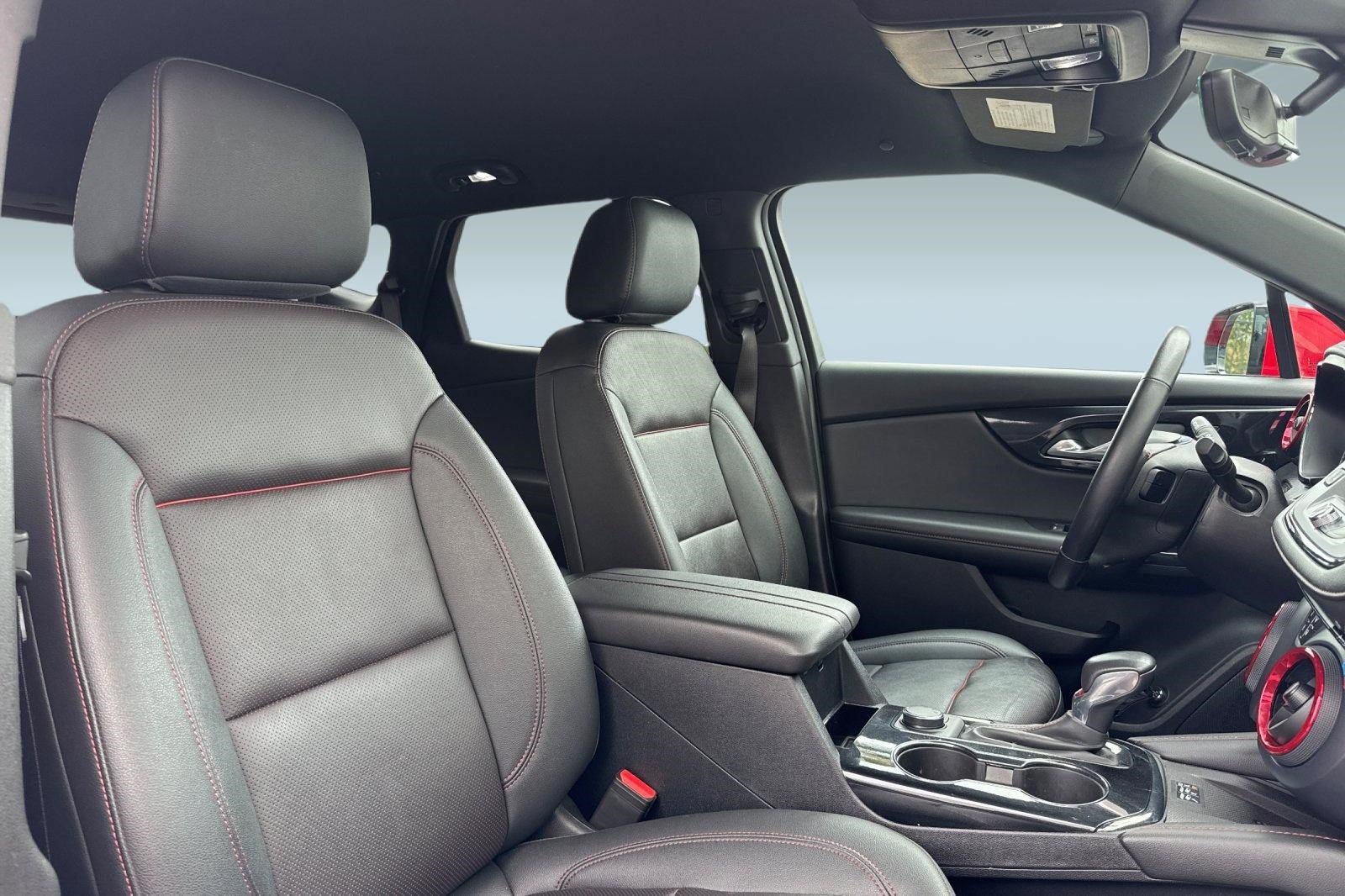 Used 2022 Chevrolet Blazer RS w/ Enhanced Convenience Package FWD image 32