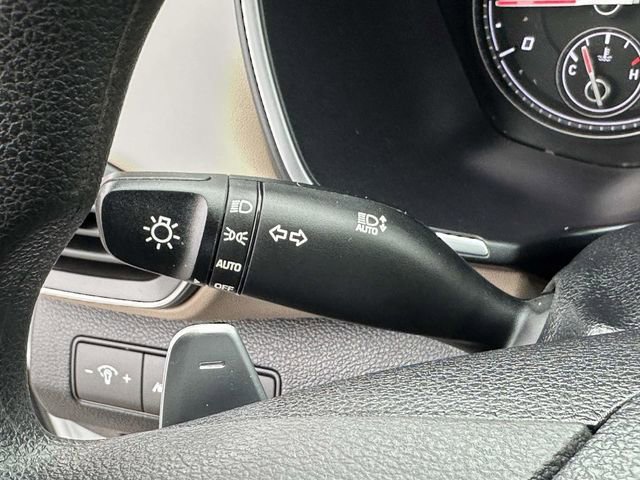 Used 2022 Hyundai Santa Fe SEL image 29