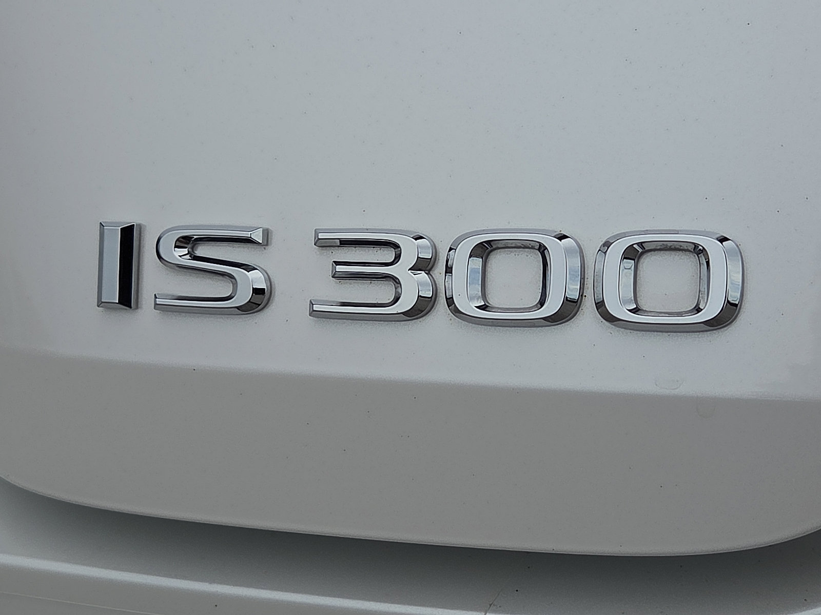 Used 2024 Lexus IS 300 w/ Comfort Package RWD image 8