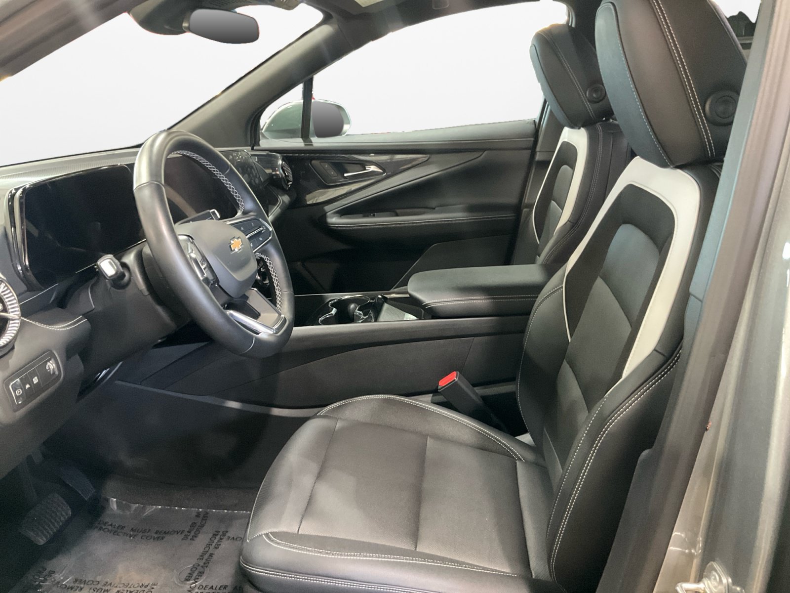 Used 2024 Chevrolet Blazer EV LT AWD/4WD image 10