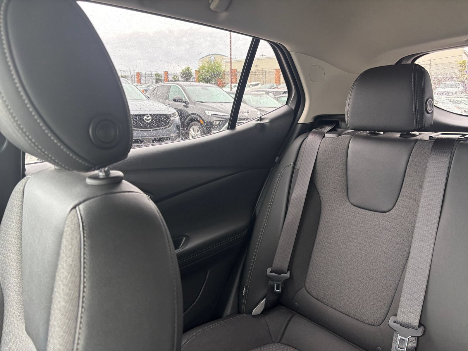 Used 2025 Buick Encore GX Preferred FWD image 34