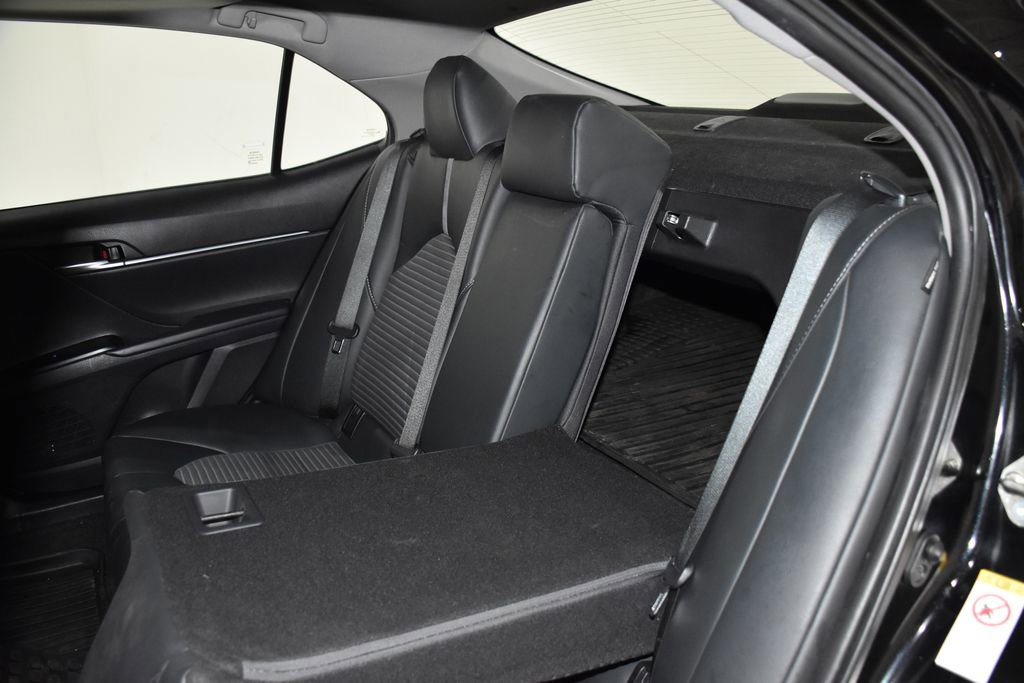 Used 2019 Toyota Camry SE w/ Audio Package image 28