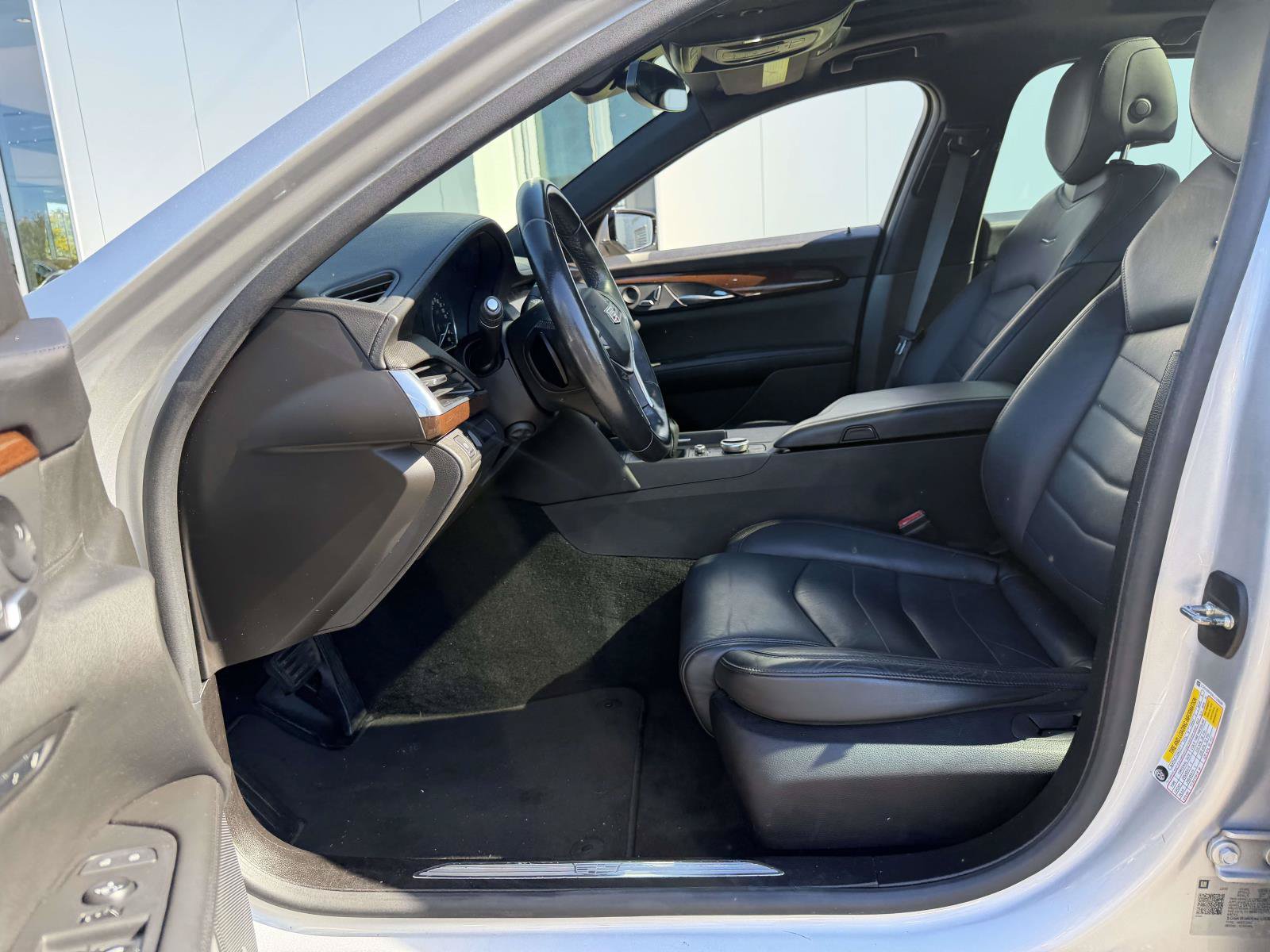 Used 2020 Cadillac CT6 Luxury AWD/4WD image 8