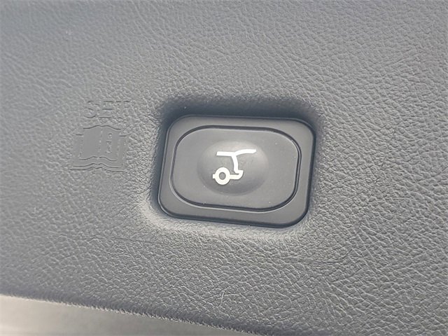 Certified 2023 Lincoln Nautilus Reserve image 12