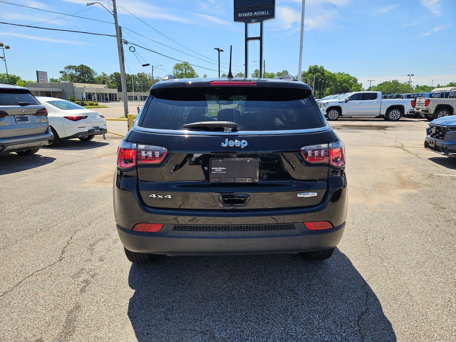 Used 2024 Jeep Compass Latitude AWD/4WD image 5