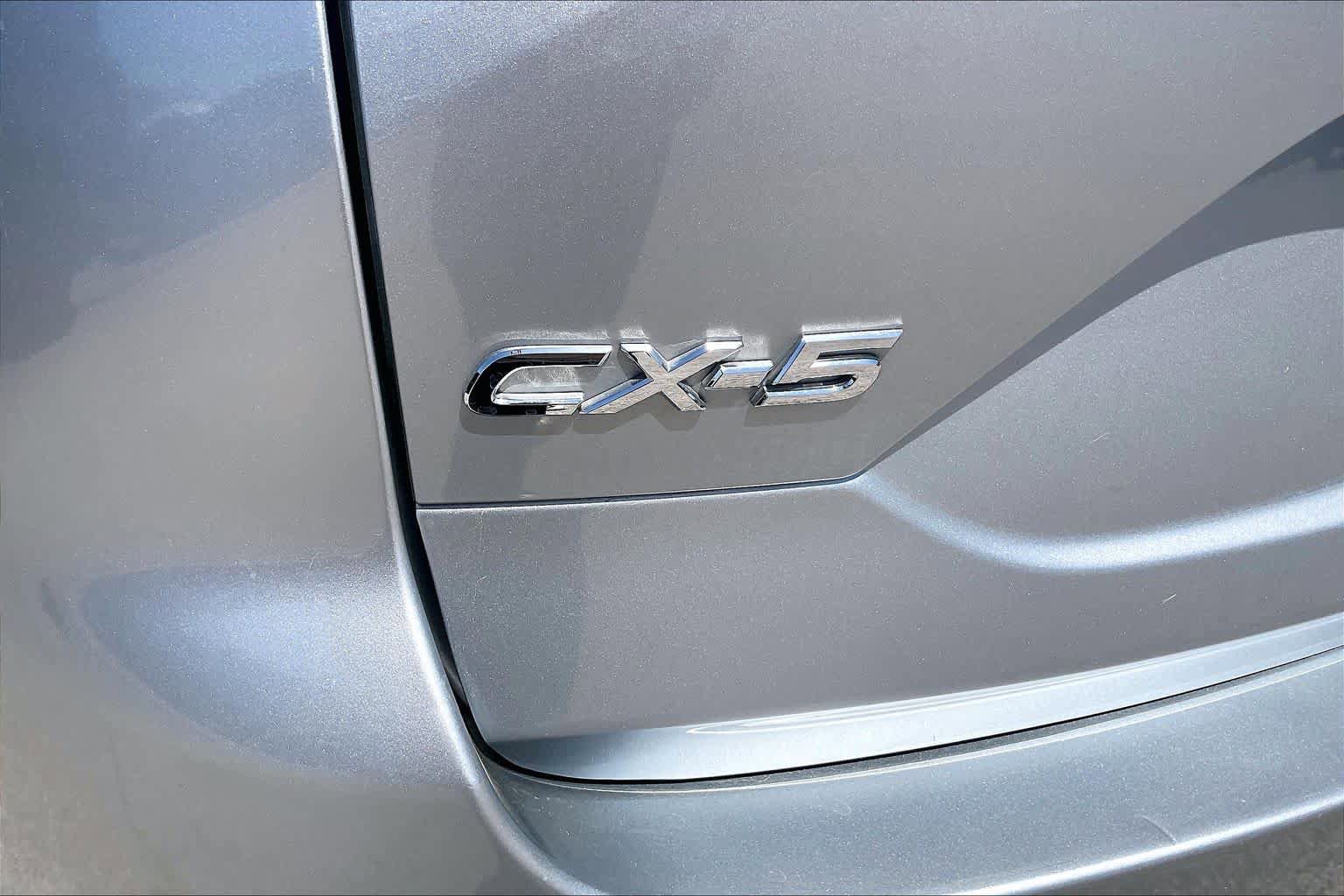 Used 2017 MAZDA CX-5 Touring FWD image 30