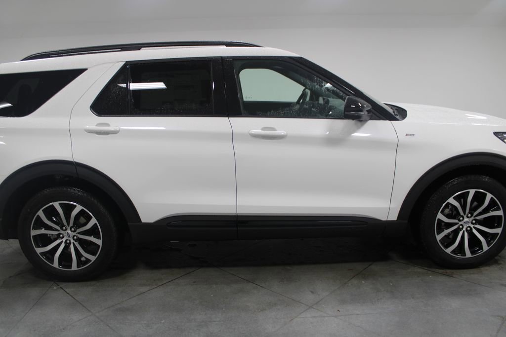 New 2026 Ford Explorer ST-Line w/ Premium Package image 10