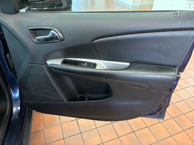 Used 2019 Dodge Journey SE w/ Connectivity Group FWD image 23