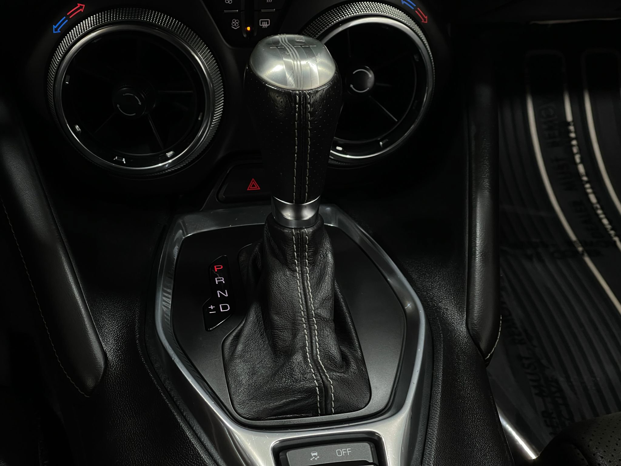 Used 2018 Chevrolet Camaro SS RWD image 27
