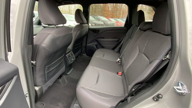 Used 2025 Subaru Forester Premium image 32